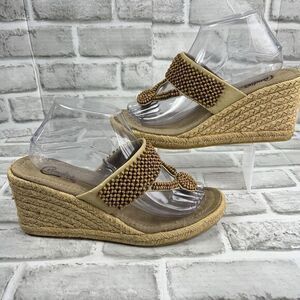 Candie’s Paxsha Women's Size 9 Natural Beaded Thong Wedge Sandals